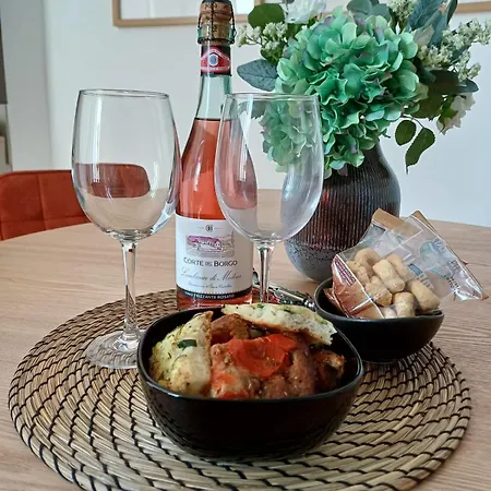 San Pietro Center Апартаменти *